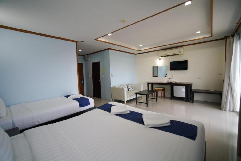 Sea Mountain Khanom Hotel Bagian luar foto