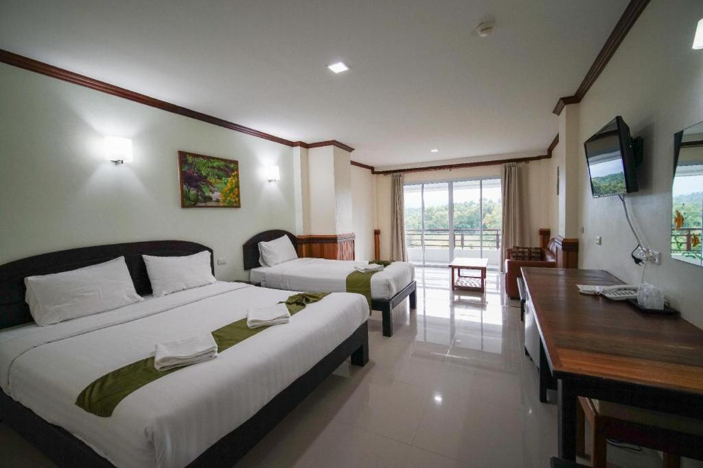 Sea Mountain Khanom Hotel Bagian luar foto
