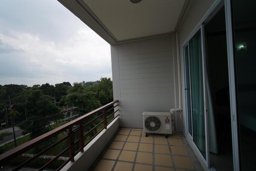 Sea Mountain Khanom Hotel Bagian luar foto
