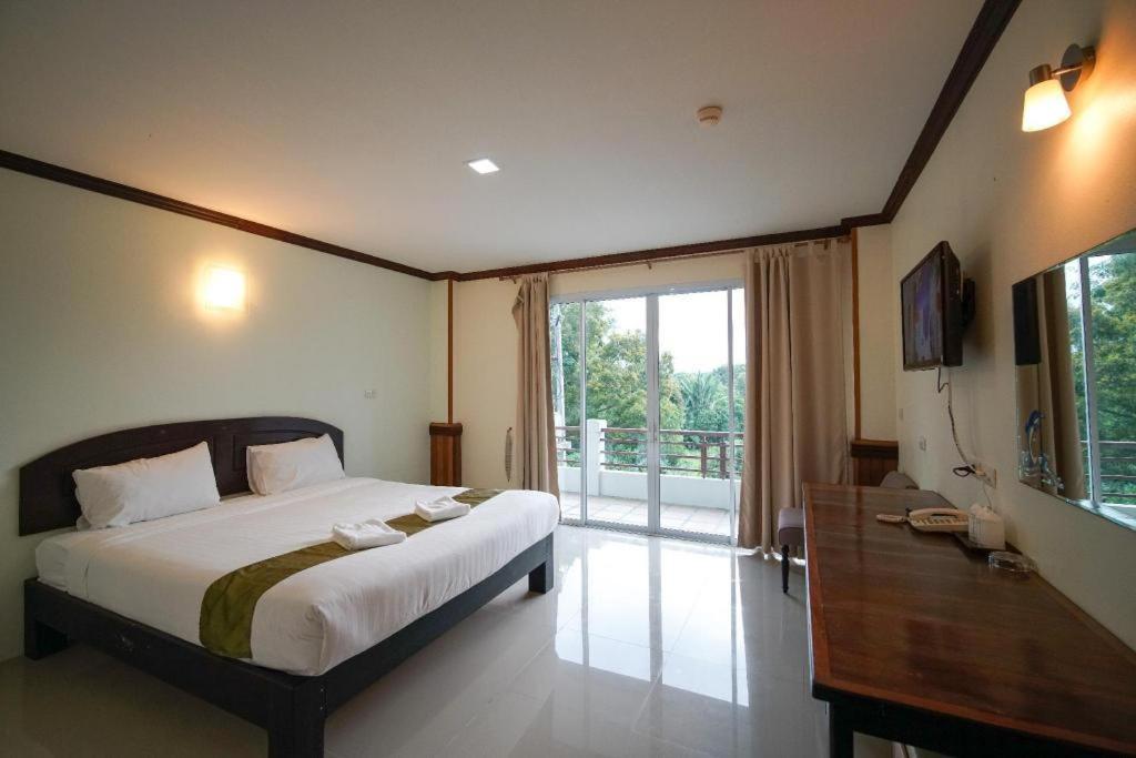 Sea Mountain Khanom Hotel Bagian luar foto