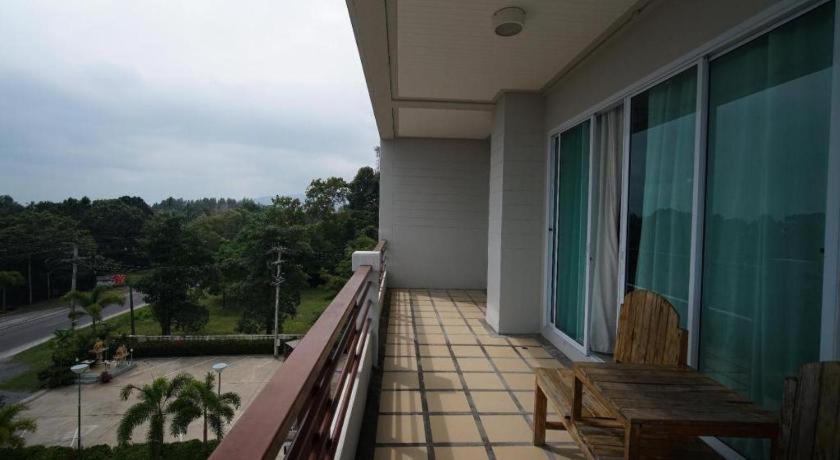 Sea Mountain Khanom Hotel Bagian luar foto