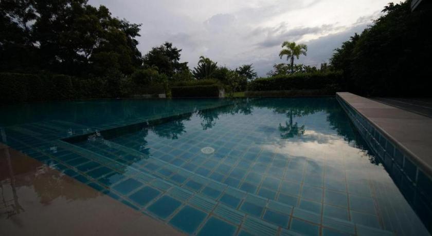 Sea Mountain Khanom Hotel Bagian luar foto